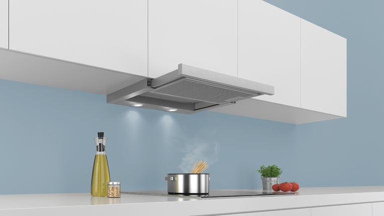 Características de la instalación de campanas para la cocina sin ventilación en la ventilación.