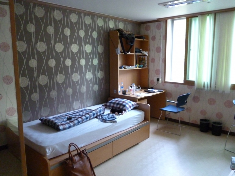 Как да превърнете стая в общежитие в уютно и привлекателно място
