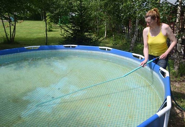 Pool surface washing