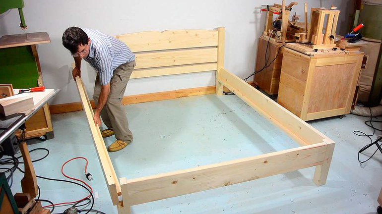 Mounting the bed frame