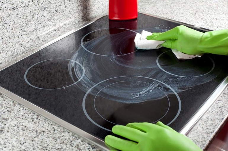  hvordan man vasker en glaskeramisk komfur