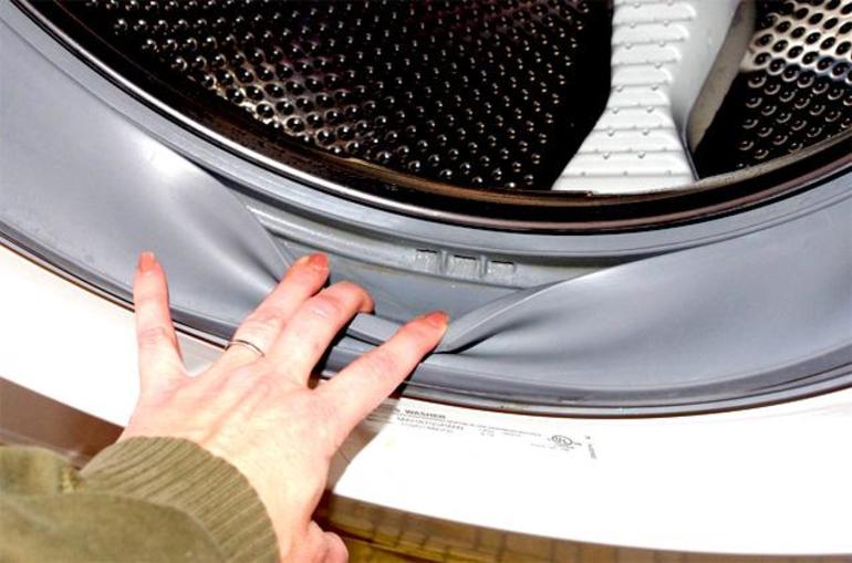 Blogas kvapas skalbimo mašinoje