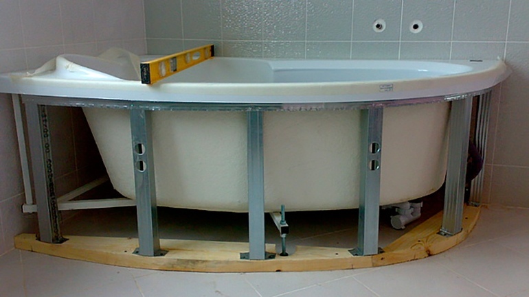 Installation d'une nouvelle baignoire en acrylique