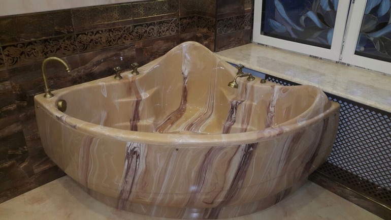 Tekutý kúpeľ z kameňa